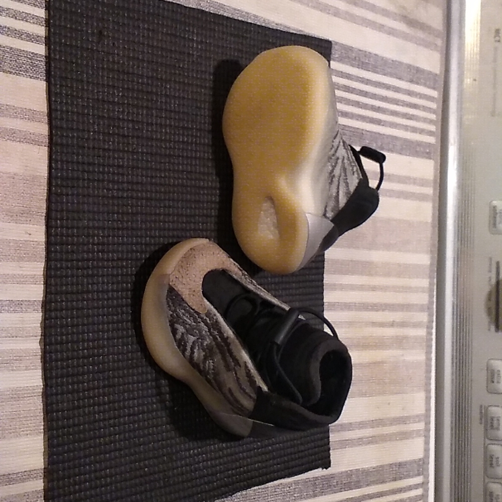 Adidas 4K Yeezy Boost 350 infant shoes